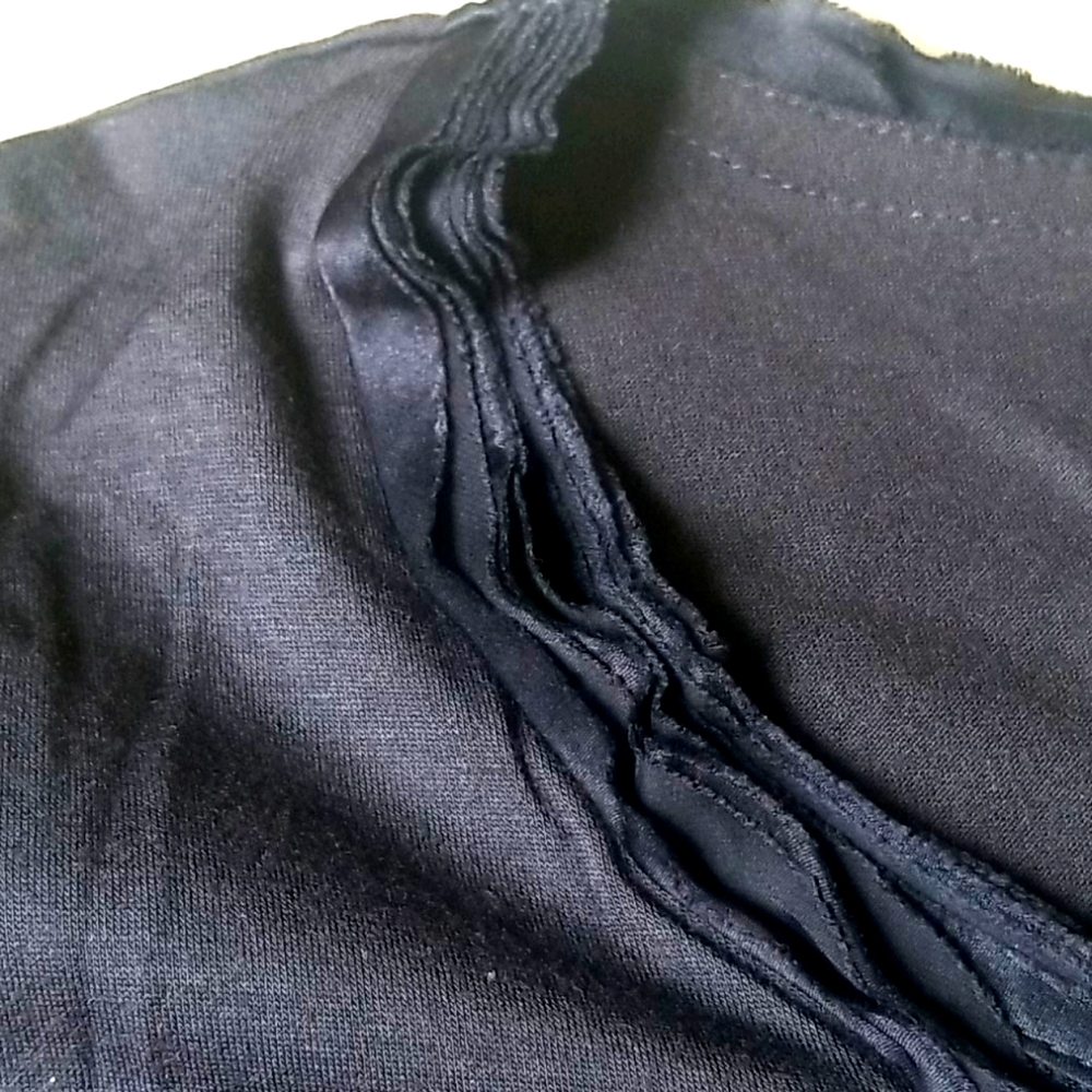 Banana Rrepublic dark grey modal top, S
